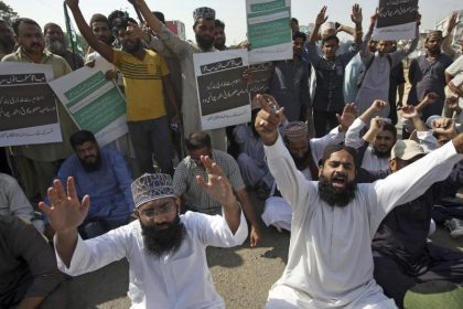 Radikale Muslime protestieren gegen Freispruch von Christin – Pakistan lahmgelegt