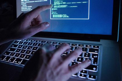 Politiker verlangen Aufklärung von massivem Daten-Diebstahl