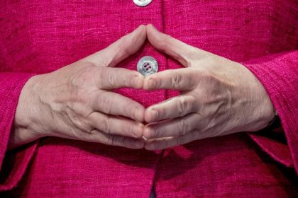 Haisenko:  Merkel will verbrannte Erde hinterlassen – Maximalen Schaden anrichten