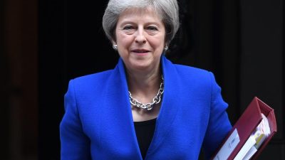 May stellt Brexit-Entwurf im Parlament vor