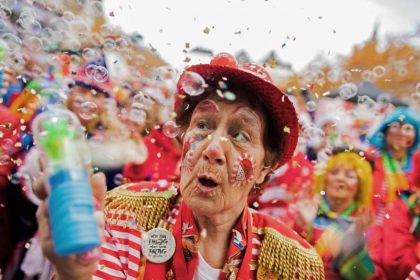 Karneval politisch korrekt: „Fantasie-Afrikaner mit Baströckchen und Knochenkette“ gelten als „rassistisch“ verkleidet