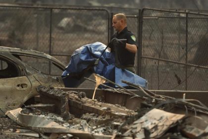 Brände in Kalifornien: Zahl der Toten und Vermissten steigt – Luxusvillen stehen in Flammen