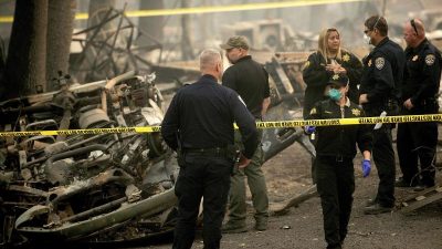 Brände in Kalifornien: Vermisstenzahl steigt auf über 600 – Trump besucht Brandgebiete