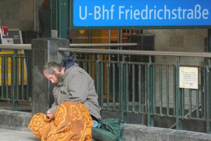 Obdachlose dürfen nicht in Berliner U-Bahnhöfen übernachten
