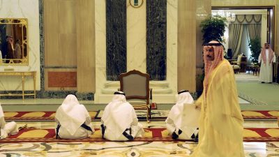 Saudi-Arabien: Nach Sabotageakte auf Ölförderanlagen – Sondersitzung arabischer „Bruderstaaten“