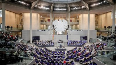 Bundestag setzt Haushaltsberatung fort – Etats für Gesundheit, Bildung, Justiz und Verbraucherschutz