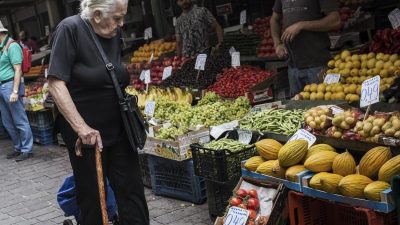 Sparen, koste es was es wolle: Nahrungsmittelversorgung in Griechenland verschlechtert sich