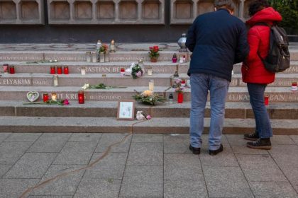 Berliner Innensenator schläft seit Anschlag mit Handy in Reichweite
