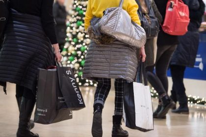 Corona-Lockdown verdirbt Einzelhändlern Aussicht auf wichtiges Weihnachtsgeschäft