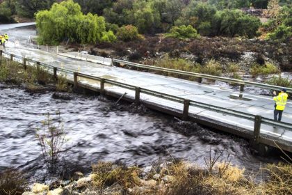 Überflutungen suchen Brandgebiete in Kalifornien heim