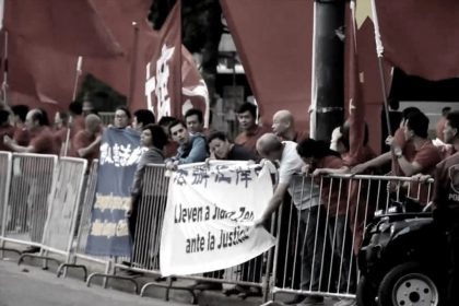 Skandal bei G20: Falun Gong-Praktizierende protestieren gegen Chinas Mörderregime und werden verhaftet
