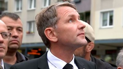 „Widerrechtlich öffentlich zur Schau“ gestellt: Anzeige gegen Björn Höcke