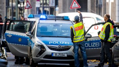 Polizist in Berlin-Neukölln von flüchtendem Autofahrer überrollt