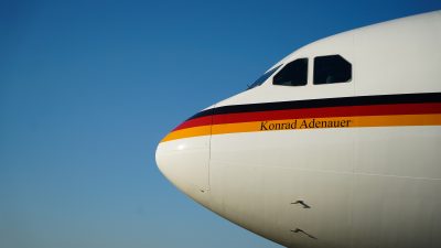 „Ein Ausfall des Funksystems“ im Merkel-Flugzeug – FDP: „Wir sind dabei, uns lächerlich zu machen“