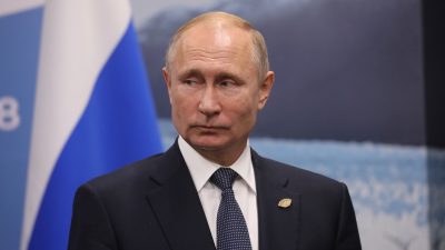 Gibt Putin sein Zepter aus der Hand? Heute stellt sich der Kremlchef der Presse