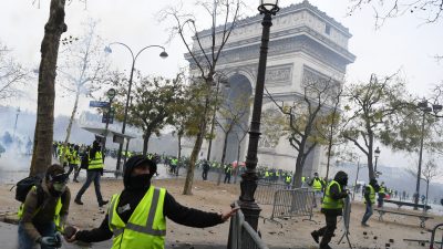 Frankreichs Premier sagt wegen Ausschreitungen Reise zum Klimagipfel ab