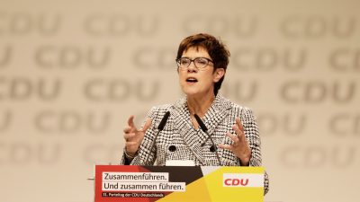 Kramp-Karrenbauer ruft die CDU zum „Mut“ für die Aufgaben der Zukunft auf