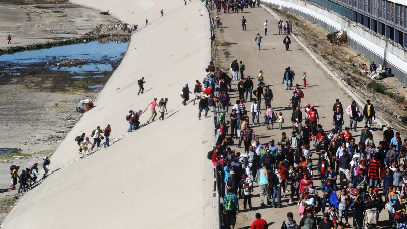 Tijuana:  Migranten fordern 50.000 Dollar pro Person für Abzug