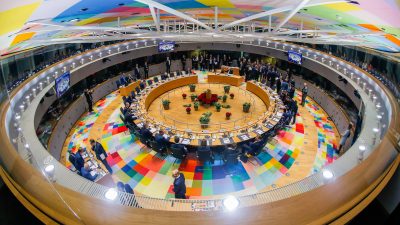 EU-Gipfel: Merkel und Co wollen „stärker abgestimmtes Vorgehen gegen Falschmeldungen“ beschließen