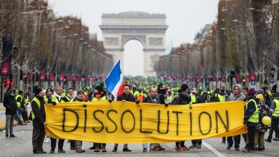 „Gelbwesten“ setzen Proteste in Frankreich fort