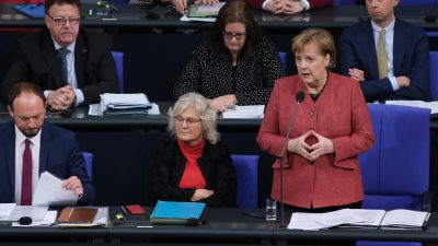 Merkel streitlustig gegenüber AfD: „Als Physikerin geht es mir bei den Zahlen um die Wahrheit“