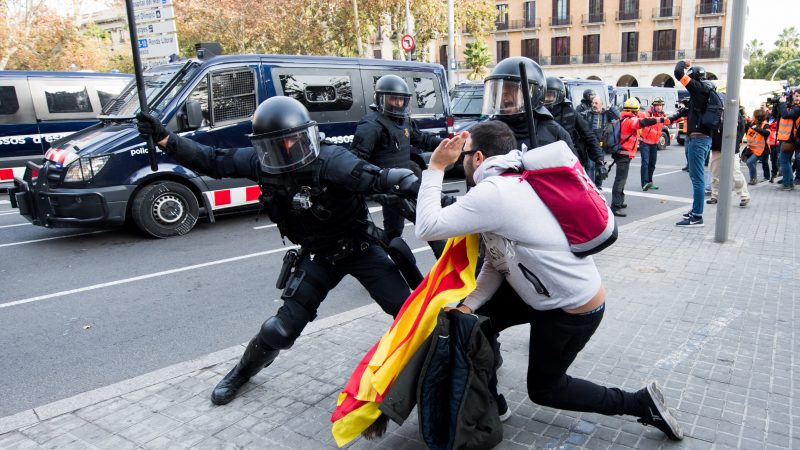 62 Verletzte bei Protesten gegen spanische Zentralregierung in Barcelona