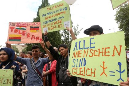 Facebook geht künftig gegen rassistische Hassposts zu “weißer Vorherrschaft” vor