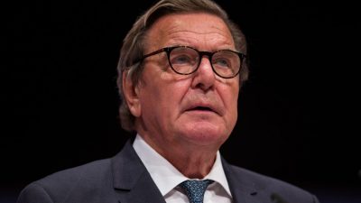 Altkanzler Gerhard Schröder verteidigt Hartz-Reformen