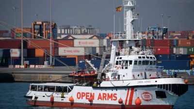 Italienische Justiz gegen Salvini: Immigranten vom Schiff „Open Arms“ sollen in Italien an Land können