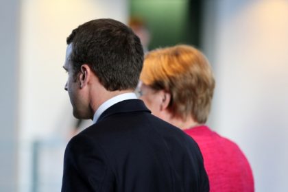 Merkel „tief erschüttert“ von Angriff auf Straßburger Weihnachtsmarkt
