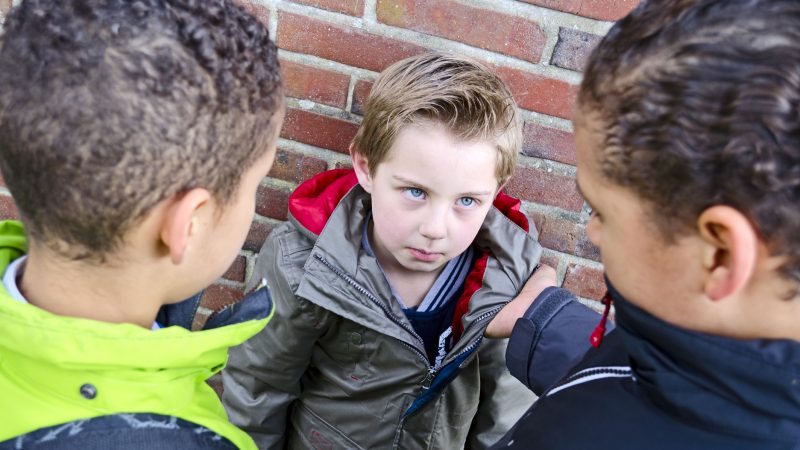 Deutsche Kinder sind an Brennpunkt-Schulen Mobbing, Gewalt und Morddrohungen ausgesetzt