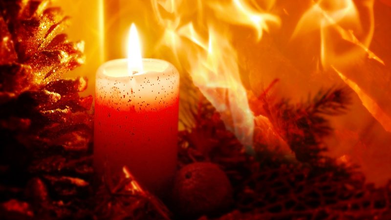 Advent, Advent – das Häuslein brennt