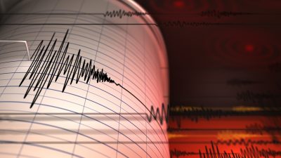 Heftiges Erdbeben der Stärke 8,0 erschüttert Peru