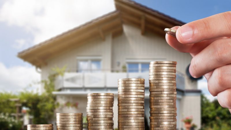 Alarmstufe Rot für Hausbesitzer in Europa: Zinsen steigen, Preise fallen