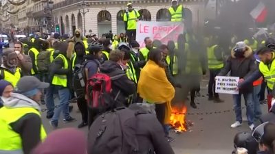 Frankreich am Samstag: 66.000 „Gelbwesten“ fordern Referendum und Macrons Rücktritt