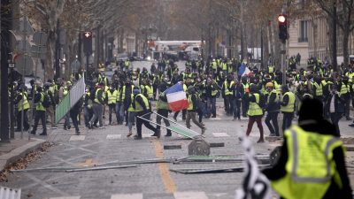 Frankreichs Regierung erwägt Ausnahmezustand