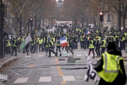 Frankreichs Regierung erwägt Ausnahmezustand