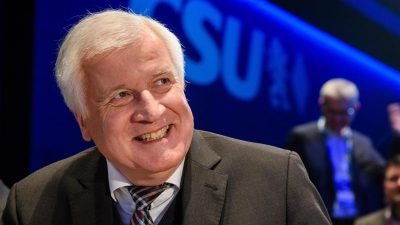 Horst Seehofer widmet ersten Tweet als CSU-Chef  Kramp-Karrenbauer