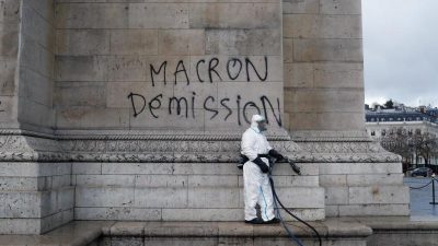 Macron und Frankreichs Regierung beraten über Krise