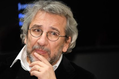Gezi-Proteste: Türkei stellt Haftbefehl für Can Dündar aus