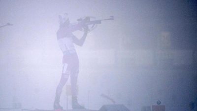 Biathlon-Einzel der Männer wegen Nebels verschoben