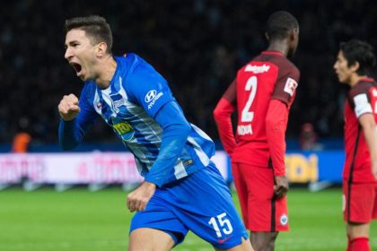 Hertha schließt mit 1:0 zu Eintracht auf