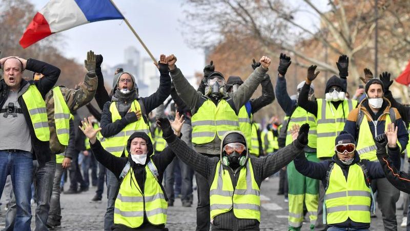Think-Tank-Autor: „Gelbwesten-Proteste in Frankreich zeigen, dass Trump mit Rückzug aus Klima-Abkommen richtig lag“