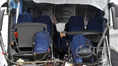 Ein Toter und 44 Verletzte bei Unfall von Bus auf Schweizer Autobahn