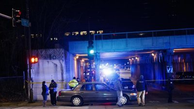 Chicago: Zwei Polizisten bei Ermittlungen von Zug überrollt