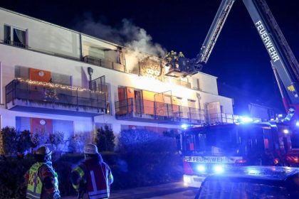 Mensch verbrennt an Heiligabend in Seniorenwohnung