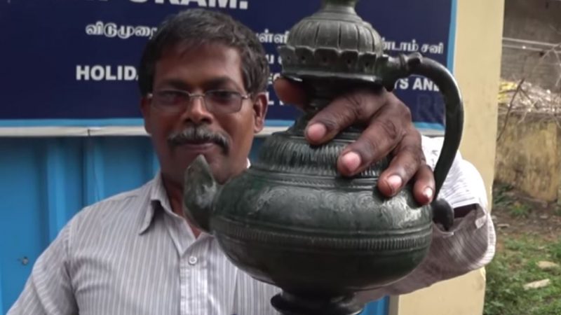 Antigravitation in Indien: Magische Tonkrüge und schwebende Tempelsäulen