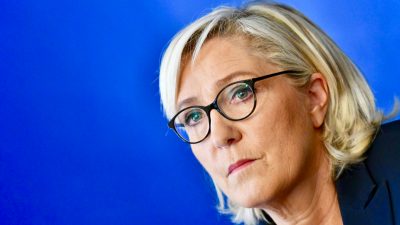Le Pen fordert Macron zu Neuwahlen auf