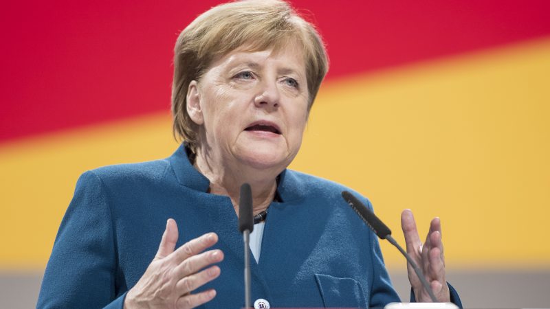 Merkel mahnt zu Gedenken an NS-Opfer: „Null Toleranz bei Rassenwahn, Hass und Menschenfeindlichkeit“