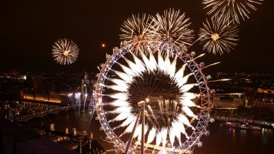 Londoner feiern ins neue Jahr mit Geläut von Big Ben – Paris begrüßt 2019 mit Lichterspektakel und Feuerwerk